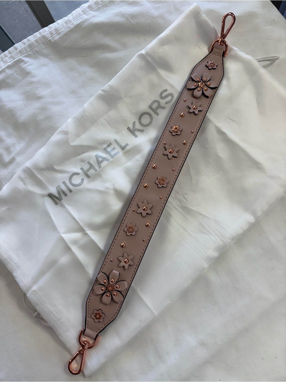 NWOT Michael Kors Blush Floral Leather Bag Novelty Strap